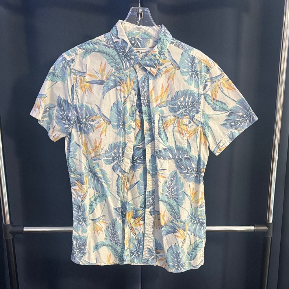 American Eagle Outfitters Blue and Yellow Leaf Print Shirt